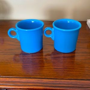 Set of two Fiesta Peacock coffee mugs with ring handle ☕️